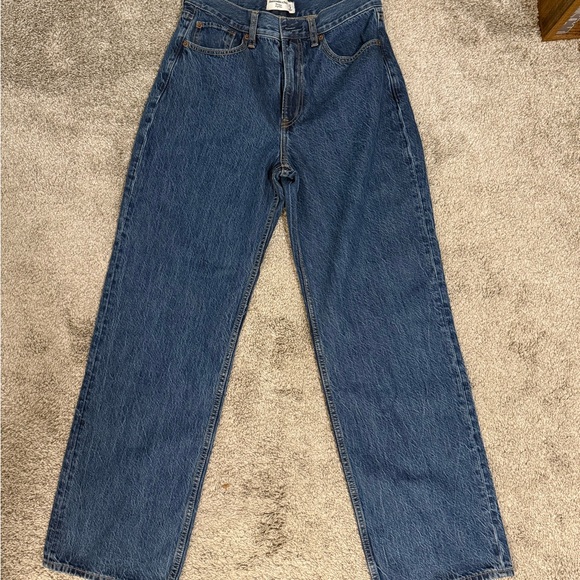 Abercrombie & Fitch “The Loose” High Rise Blue Jeans - Picture 2 of 3